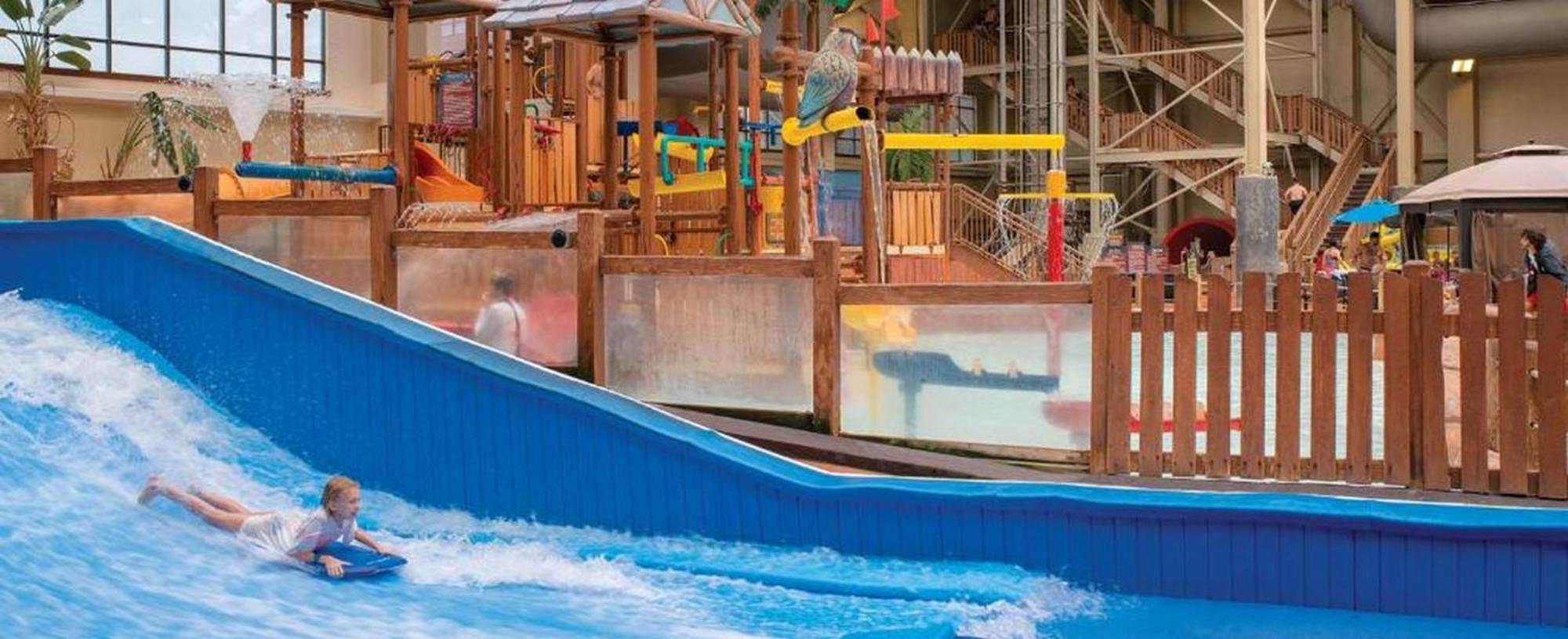 Great Smokies Lodge Sevierville By Hellovacay ภายนอก รูปภาพ